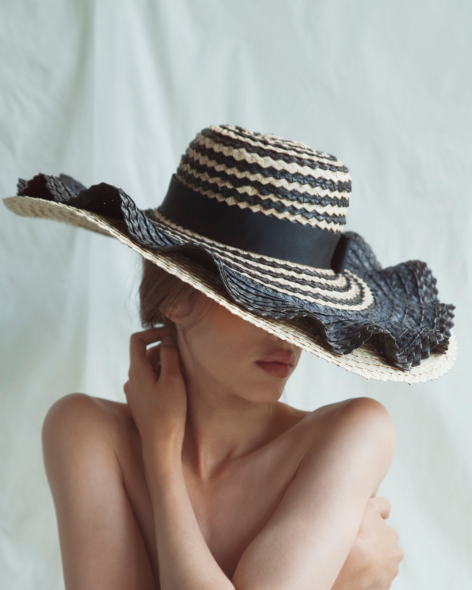 ORILLA HAT